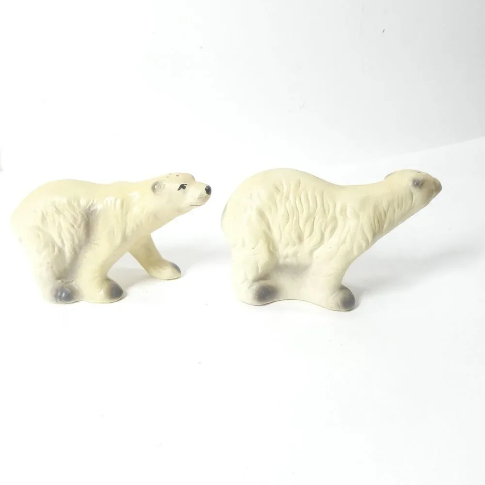 Polar Bear Salt Pepper Shakers Set Vintage Chalkware MCM